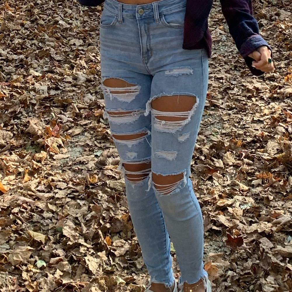 AE High Wasted Ripped Skinny Jeans